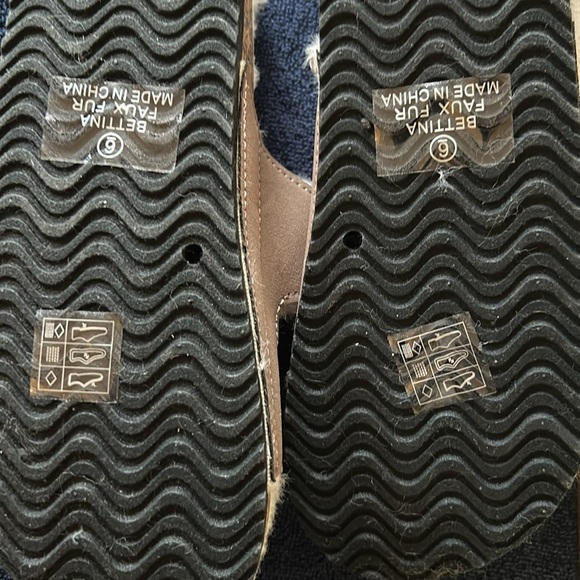 Nicole Miller woman’s fuzzy slip on sandles size 6 - Picture 2 of 3